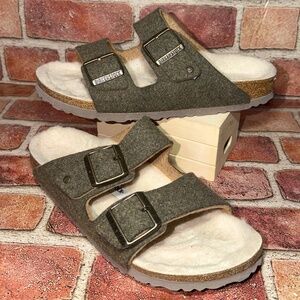Pre-Owned Birkenstock Arizona Happy Lamb Khaki Wool Felt Women Size 39/8 Unisex